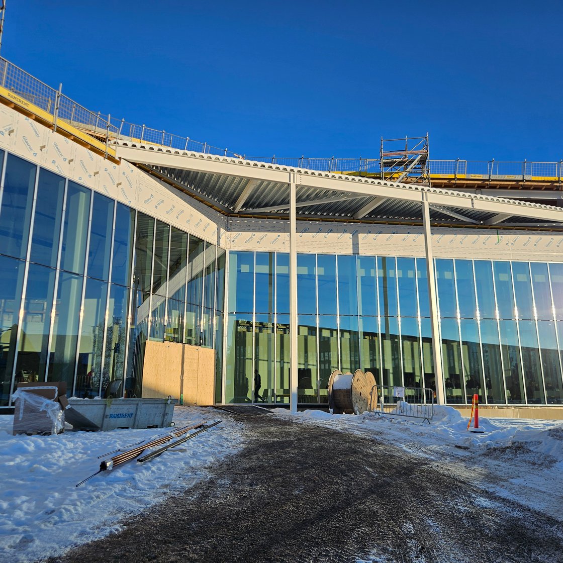 An image of Kirkkonummi's new upper secondary school campus, the House of Culture Lyyra, still under construction.