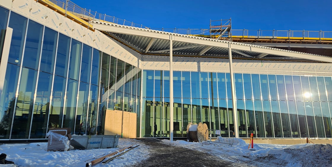 Kuva Kirkkonummen uudesta lukiokampuksesta, sivistyksen talo Lyyrasta, keskeneräisenä