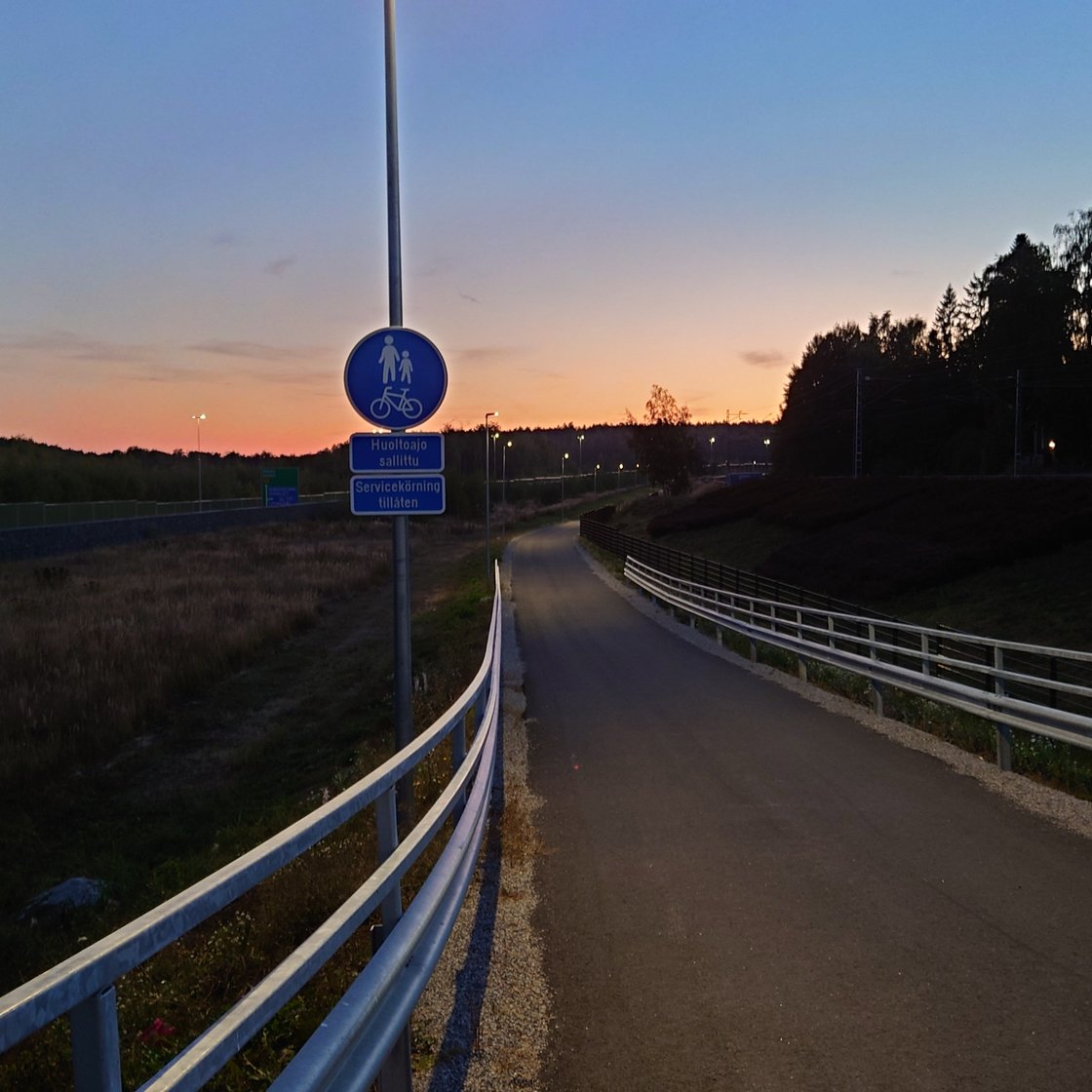 A cycling lane near Prisma in Kirkkonummi
